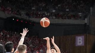 【バスケ】日本が好発進　佐々木隆成３Ｐで先制、河村勇輝も終盤に２連続３Ｐ／第１Ｑ