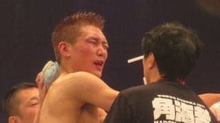 【ボクシング】元世界王者・小国以載、世界前哨戦で痛恨８回TKO負け「情けない終わり方」