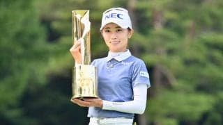 安田祐香の姉美祐さんが姉妹Ｖショット公開　優勝後に熱い抱擁　20年からツアーキャディー