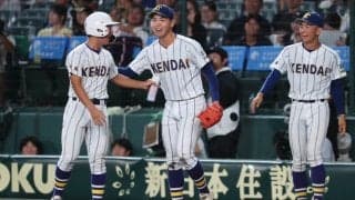 「向上心が素晴らしい」健大高崎・青柳監督が2年生エースをべた褒め！アウェーの雰囲気に飲まれず10回完封で初の夏ベスト4決める【26年夏の甲子園】