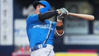 「起爆剤すぎるやろ」日本ハム劇的サヨナラ勝利を支えた29歳外野手の圧巻パフォが話題　直近3戦2発5打点の暴れっぷり「飛距離どうなってんだよ」