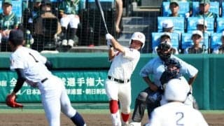 勝利に導く一撃、確信の本塁打　智弁和歌山・楠本龍生選手