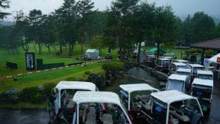 国内男子ツアー2Rは悪天候のため中断中 初日から進行に大幅な遅れ