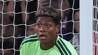 24歳の誕生日、鈴木彩艶　日本人GK初のプレミアデビューへ「可能性が高い」と地元メディア
