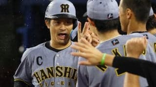「6番問題、解決したな」阪神32歳捕手が右中間へ“エグい”打球の一発　8月6本塁打に「マジで何があったんや！？」他球団ファンも驚愕の打棒「こんなに打つん…？」