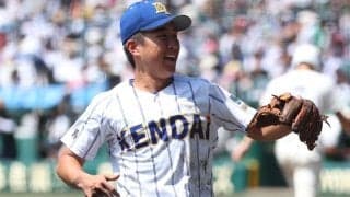 甲子園決勝で超絶美技「プロ顔負け」「カープの菊池」　しかも2年生…SNS騒然