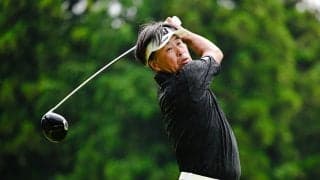 岩本高志が首位発進 アマチュア部門の原辰徳氏は1打差2位／シニア