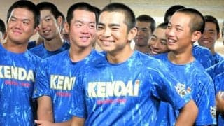 右翼ポール際の飛球、あの甲子園がよぎった　健大高崎の石田雄星主将