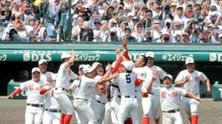 智弁和歌山　５年ぶり４度目Ｖ　中谷監督「感無量」史上初の元プロ監督夏２度目胴上げ　松本八回代打送りバントから逆転劇