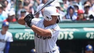 「お前が最後の打者で良かった」　初出場が甲子園決勝9回2死…仲間と監督に愛された“12番”