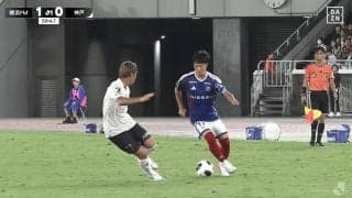 「本当に16歳？」マリノス超新星の“緩急ドリブル”にファン喝采！左サイドを切り裂く姿に「エレガント」「うまいなぁ」
