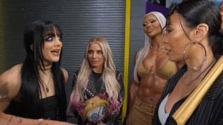 ムキムキヒール美女の“褐色シックスパック”仁王立ち姿にファン驚愕