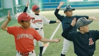 低学年の投げ方は“先に回転動作”　ボールを使う前に…イメージで覚える基礎固め