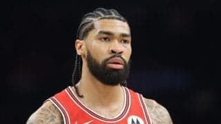 28歳のビッグマン、ニック・リチャーズがヒートとの1年契約に合意