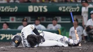 死球交代の森下翔太は左前腕部の打撲…長期離脱は回避か　阪神、優勝マジック23点灯も「大丈夫なんやろか」「素直に喜べんわ」虎党から心配の声殺到