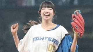 スカート舞う本気投球「可愛いの致死量」　ド緊張でプルプル、人気美女の「ビジュ良過ぎん？」