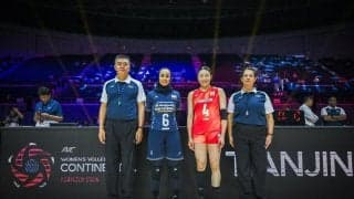 【バレー】日本女子、第１セット先取　終盤４連続失点で１点差に詰められるも25－21と突き放す