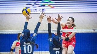【バレー】石川真佑が涙「悔しさの残る大会」３位も目標には届かず　仲間に慰められる場面も