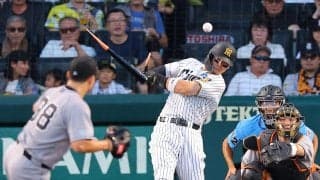 【阪神】佐藤輝明が今季２つめの死球「大丈夫です。大丈夫」と語ったが…