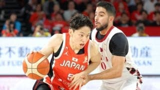 バスケ日本が２次予選２連勝発進　Ｗ杯開催国カタールに衝撃の５３点差圧勝、八村が３０得点６リバウンド４アシストの大暴れ　カタール監督激高水かけ退場の暴挙に騒然も