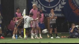 完璧過ぎる軌道…！24歳元日本代表DF、ドンピシャクロスで先制点演出「完全復帰」「めっちゃいいクロス」