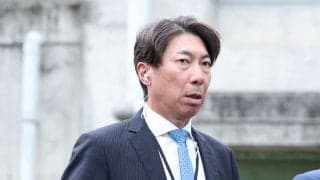 ヤクルト前監督の高津臣吾氏「ここまでやるとは思わなかった」引退表明の石川雅規をねぎらう