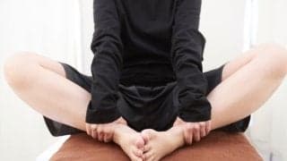 こむら返りは体からの危険信号？ 就寝前のストレッチで夜中の激痛にさよなら
