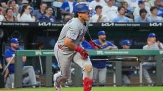 岡本和真メジャー初４安打で勝利の立役者に「良い戦いの中で出られている」／一問一答