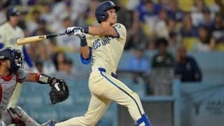 大谷不在も…ド軍に現れた「なんでもできちゃう」男　神業に同僚バンザイ…ファンが逆に“疑問”