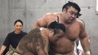 綱とり挑む霧島「しっかりやることをやって」音羽山親方の後押し受け自然体で横綱昇進目指す