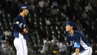 【西武】好投続けた菅井信也が４回途中アクシデント降板　水を飲み左ふくらはぎを押さえるしぐさ