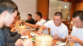 【U18】11日から始まるスーパーラウンドへつかの間のオフ　台湾料理に舌鼓