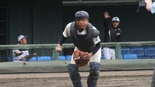 「勝負の年」の上尾が本庄東に大苦戦も執念のサヨナラ勝ち！ 1年生捕手が5つの盗塁阻止で県大会出場に貢献【埼玉】