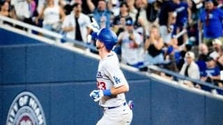 ドジャース　タッカーが完全復調のグランドスラム！サイクル安打王手　２戦連続の３安打＆全得点に絡む大暴れ　敵地が騒然　今季最長８連勝へ導く