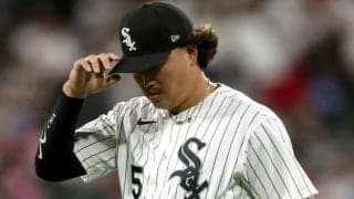 弱小球団の悲願に欠かせぬ村上宗隆はなぜ打てない？　極度の不振でスタメン外となった和製大砲が露呈する「致命的欠点」とは