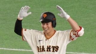 巨人　首位に０・５差接近　先発・竹丸が１０勝目、球団新人左腕では８７年ぶり快挙　二回に松本が左翼線へ決勝二塁打