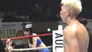 突如登場の“9等身”美女にファン騒然