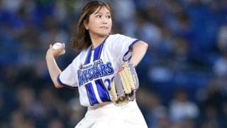 初々しさ満点　女子ゴルファーの豪快ミニスカ始球式は「超絶カワイイ」反響止まらず「スマイルに癒されます」