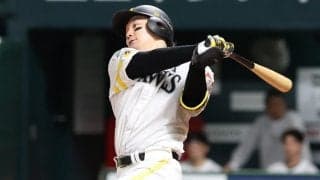 「弾道バグってる」　解説＆ナインも唖然…“変態弾”に球場ドン引き「これ入るのかよ」