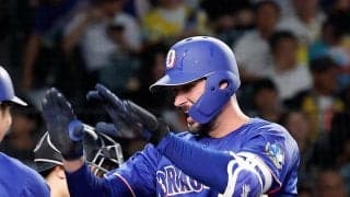 まさか　中日の投手マラーが衝撃２ラン　甲子園のバックスクリーンへ運ぶ　阪神・伊藤将は呆然