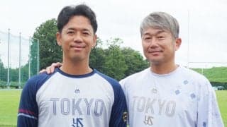 【プロ野球】「僕にとって太陽みたいなもの」 石川雅規が25年間続けたキャッチボールと小川泰弘との"特別な時間"