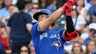 岡本和真と“対照的”　33号の直後…232億円男が最大級の敬意、感情込めたバンザイ