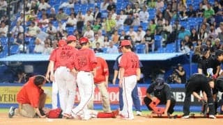 広島・勝田成は「右側頭部打撲」　球団発表　死球後は自力歩行し、今後は経過を見て判断へ　１４４キロ直球が頭部直撃で病院直行