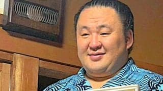 「もう一度、一から」　十両・玉鷲、浴衣の横綱との共通点