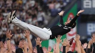 【ソフトバンク】小久保監督「成し得ていない目標を達成できて感無量」福岡移転後初３連覇　７度舞う