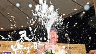 ソフトバンク　ビールかけで栗原が小久保監督に異例の注文「短い！」優勝監督インタビューの一言が　会場が笑いに包まれる