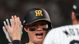 阪神　藤川球児監督が吠えた！森下翔太の本塁打後にベンチ最前列付近で両手を挙げてガッツポーズ　苦悩が続く中で感情を爆発させた珍しいシーン