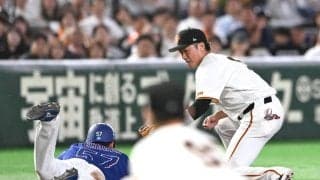 中日・井上監督ぼう然　無死一、三塁の好機から走塁ミス２連発　一瞬でチャンスがついえる