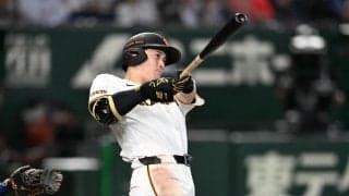 巨人がサヨナラ勝ち　連敗３でストップ　九回に泉口が２ランで決めた　先発・井上は８回４安打無失点