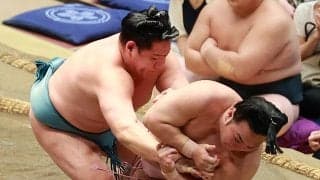 炎鵬４敗目…黒星先行「考えすぎ。もっと自分らしく行きたい」189センチ玉正鳳に押し倒される